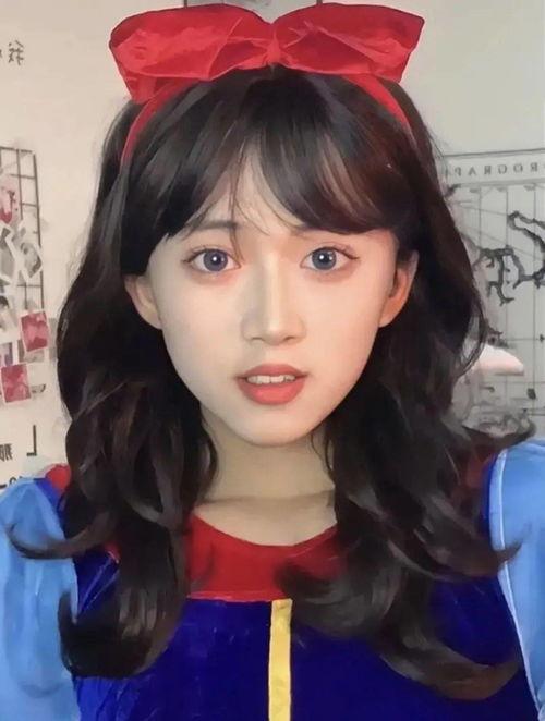 芜湖网红男扮女装吃瓜